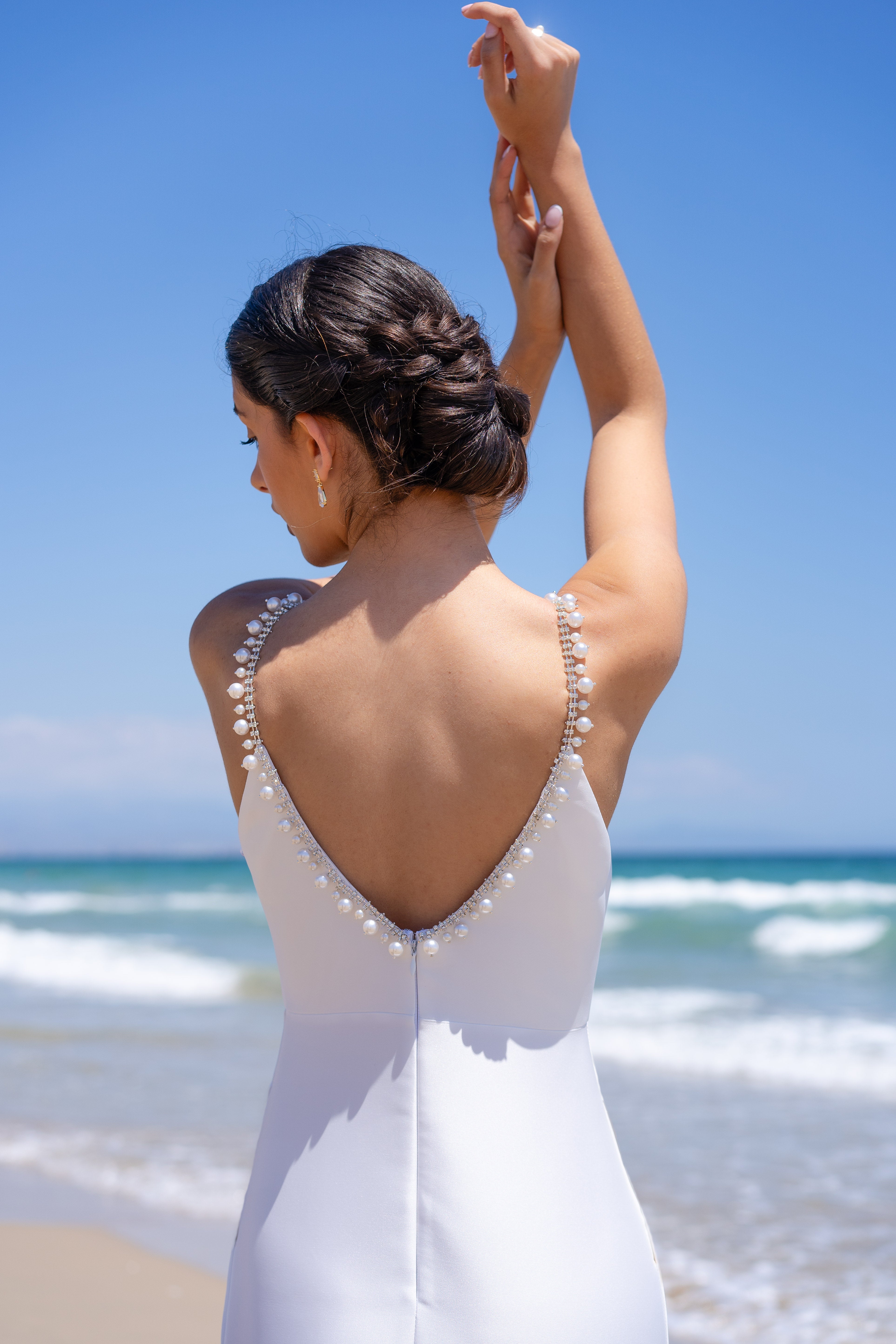 Carrie Bridal Dress: Elegance in Off-White Mikado – Silvia Navarro