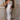 Vestido sofisticado con pedrería blanca