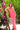Mono invitada boda rosa sofisticado